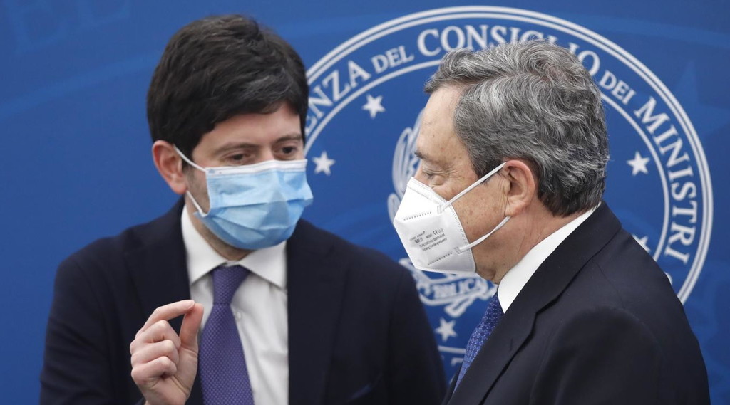 Compromesso Lega-Speranza. Draghi cambia il coprifuoco? Modifica pronta, ma non per tutte le Regioni