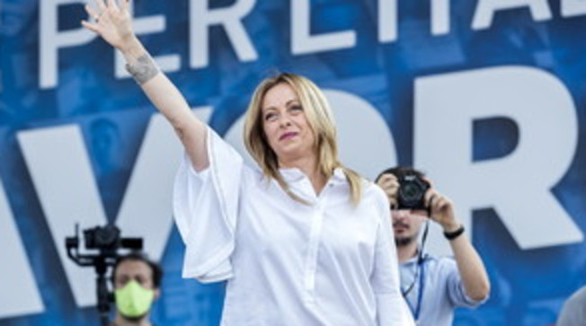 ¿Racista y forzado? Tras los insultos la sensacional venganza de Meloni: cómo sacar la primera página de Repubblica