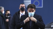 "Fedelissimi cacciati". Retroscena: così Draghi ha fatto fuori Conte, fine a tempo record
