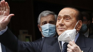 Un male insidioso e tremendo, la mia nuova vita in casa. Berlusconi rompe il silenzio e accusa: Chi mi ha fatto molto male