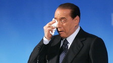 Dopo cinque anni, una lunga telefonata dai toni commoventi: impensabile, chi ha chiamato Berlusconi