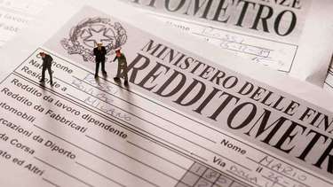 Torna la trappola del redditometro, ecco come il Fisco ti spia: quali sono gli evasori che non hanno più scampo
