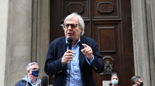 Ho sentito Berlusconi, stava male. Vittorio Sgarbi, tutta la verità sul leader di Forza Italia: la confessione