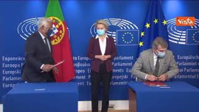 Green pass europeo, firmato il regolamento: in vigore dal 1° luglio, ecco come funziona
