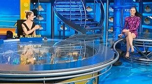 Cosa hai fatto per noi. Shaila e Mikaela, le parole di addio: Gerry Scotti sconvolto e in lacrime