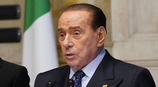 "Indecenza, giornaloni zitti". Sono seri? Al Fatto bile fuori controllo: delirante colata di fango sul Cav
