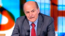 Traumatico, problema marcito per anni. Bersani fa a pezzi 5 Stelle e Grillo: il peggiore dei pericoli | Video