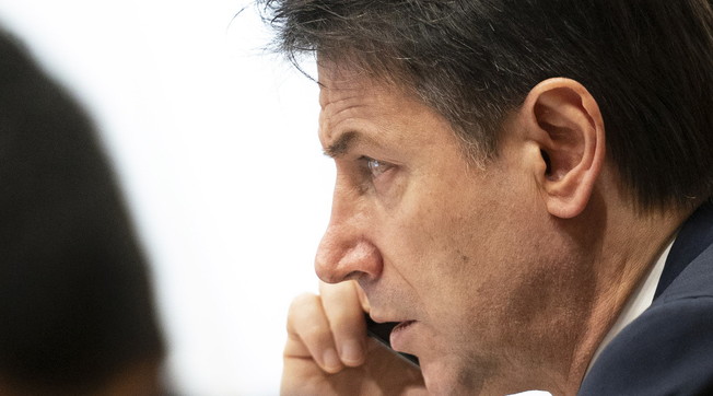 Dal buco nel curriculum ai disastri con Arcuri: il ritratto di uno sconfitto, chi è davvero Giuseppe Conte