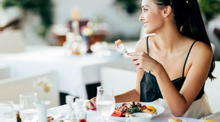 Attenzione a chi ama il cibo salato: lo studio, un inquietante profilo psicologico