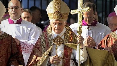 Rinuncia invalida di Ratzinger: nuove obiezioni al “Piano B”, nuove risposte allo studioso