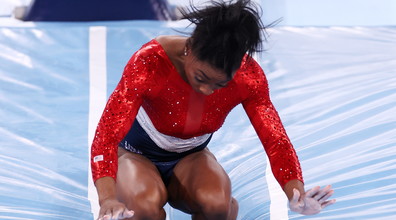 Terremoto a Tokyo, si ritira la superstar Biles. Terremoto nella ginnastica, gode l'Italia? Non per infortunio, sconvolgente vero motivo