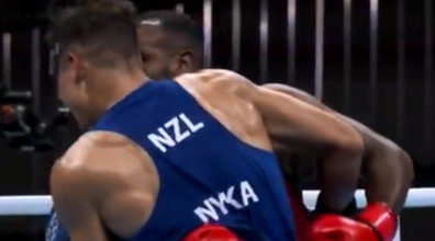 Il pugile cannibale, dramma sul ring. L'orrore olimpico del marocchino: ecco il momento dell'orrore | Video