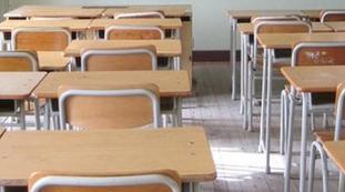 "Mi ha fatto stuprare da un suo amico". La 13enne accusa la vicepreside: terrificante