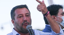 "Qualche leghista parla troppo". Salvini, uno sfogo brutale: "Meglio incontrare la gente", chi è nel mirino