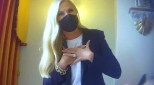 La querelo. Federica Panicucci accusata di furto di gioielli, lo scherzo finisce in commissariato