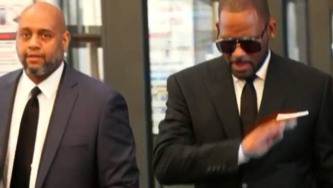 Il cantante R.Kelly condannato per abusi sessuali su donne