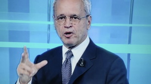 Adesso chi lo dice a Urbano Cairo?. L'inviata beccata così, Mentana la bastona: Come la D'Urso | Guarda