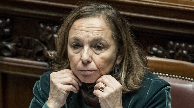 Il vero motivo per cui non lo ha arrestato. Lamorgese-Forza Nuova, l'indiscrezione-bomba che può spazzare via il ministro