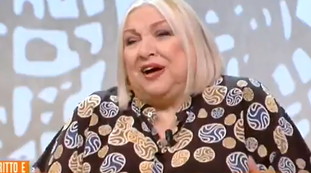 Non rivolgiamoci a nonna Maura. Maglie scatenata, il piddino Romano annichilito: Lamorgese, roba incredibile | Video
