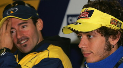 L'ultimo baluardo della nostra era. Max Biaggi, le impensabili parole su Valentino Rossi: nero su bianco