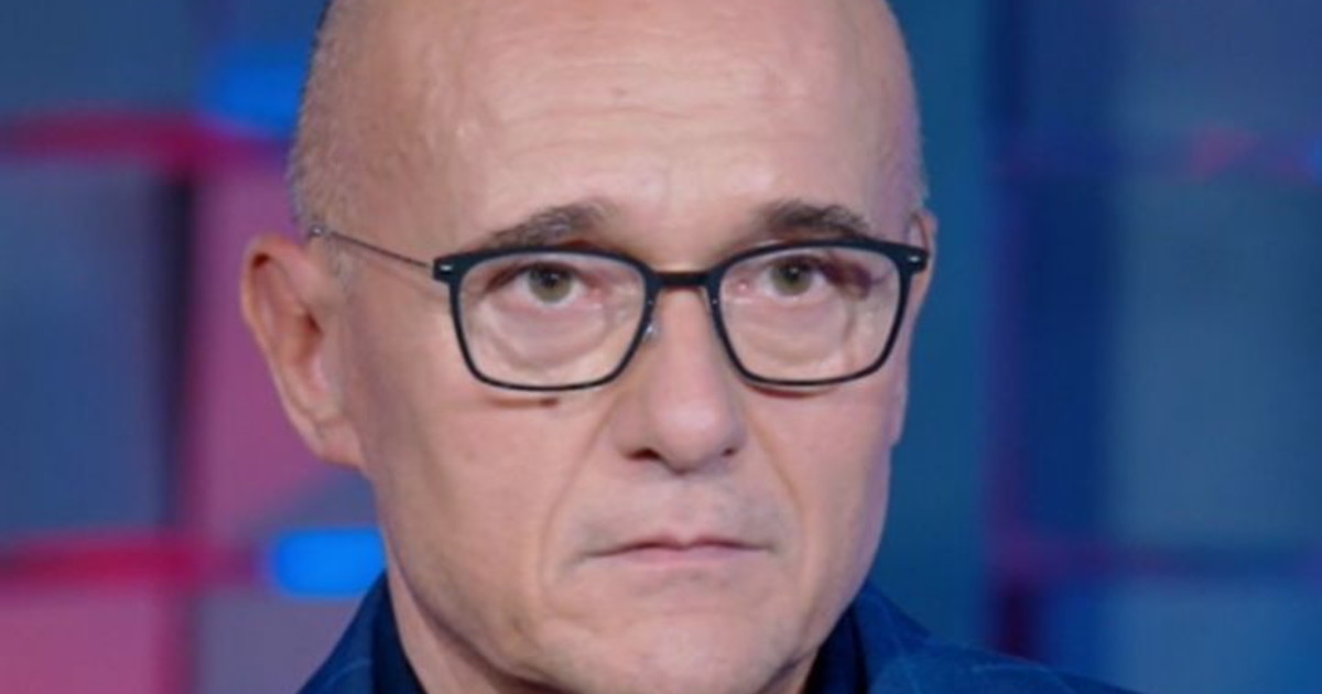 "Quando veniva la sera ero terrorizzato". Signorini choc a Verissimo, il racconto straziante