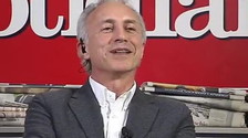 "Maiale, putt***, pregiudicato, muffa". Travaglio, che schifo: colata di insulti contro Berlusconi