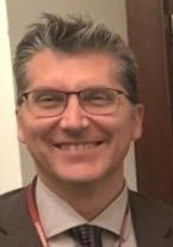 Otto mesi dopo il vaccino, 17 giorni di calvario-Covid. Il dramma del primario: Non ho idea di come sia possibile