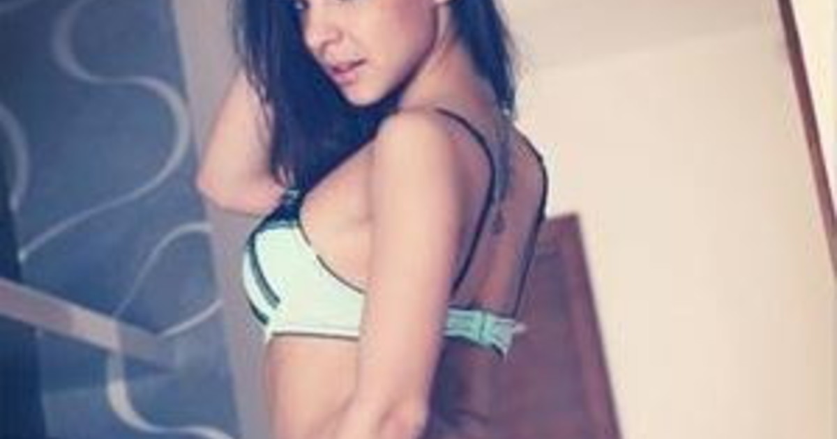 Maratona di sesso di 16 ore. Vedete questa signorina? Con la star della Serie A è finita in disgrazia