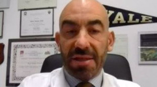 Allegra comare del virus. Umiliazione per Matteo Bassetti, un attacco impensabile: ecco chi lo stronca