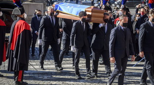 Vanità e miseria di fronte alla tragedia: chi si deve vergognare nel giorno dell'addio a Sassoli