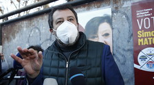 "Ecco le mail private del fascista Salvini". Attaco hacker, vergogna politica: un sospetto