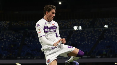 Vlahovic, addio alla Fiorentina a gennaio? Non solo Arsenal: l'ultima pista milionaria porta in Italia