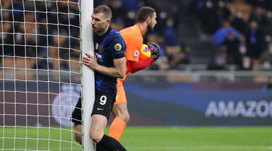 Inter, momento magico: stavolta è Dzeko a salvarla allo scadere, beffato il Venezia