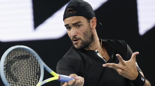 Berrettini, un uragano agli Australian Open: travolto Busta e vola per la prima volta ai quarti