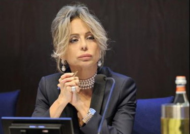 E se qualcuno.... Marina, drammatica chiacchierata con papà Silvio: ecco come è sfumato il sogno-Quirinale