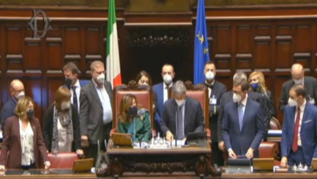 Quirinale, altra fumata nera: 527 schede bianche nella seconda votazione