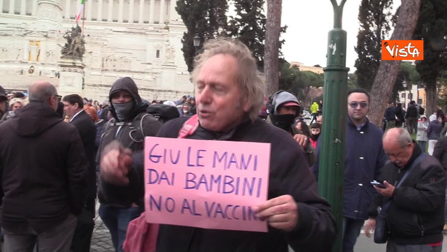 Generale Pappalardo, deliri a Roma: "Arrestare Mattarella. Covid, pandemia illogica"