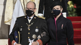 Le condizioni per non divorziare. Il diktat di Charlene ad Alberto, lui accetta tutto: fuga di notizie a Palazzo