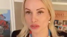 Marina Ovsyannikova, che fine ha fatto la giornalista russa anti-Putin: ecco le foto strazianti | Guarda