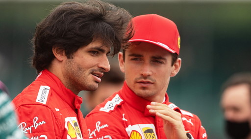 Carlos Sainz rognato e nervoso: retroscena-Ferrari, a case alle spalle di Leclerc