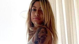 Musica, sport, sesso. Maddalena Corvaglia da impazzire: lato B in primo piano, così | Guardia