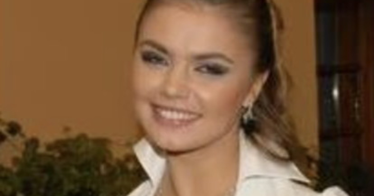 Alina Kabaeva, "l'amante di Putin irriconoscibile". Com'è ricomparsa in pubblico