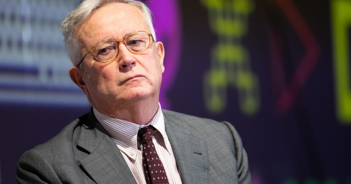 sul comodino di vladimir putin.