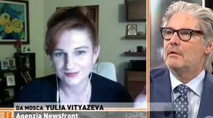 Ma vaffanc***: tutto da godere, Paolo Del Debbio brutalizza il giornalista russo | video