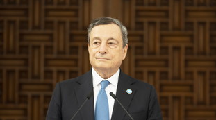 Fornitura segreta di armi e blindati: lo scoop travolge Mario Draghi, cosa spunta nella lista top-secret