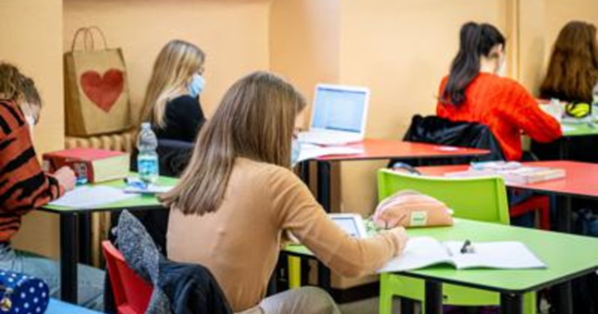 Covid: mascherine a scuola, Codacons fa ricorso a Tar del Lazio Covid: mascherine a scuola, Codacons fa ricorso a Tar del Lazio