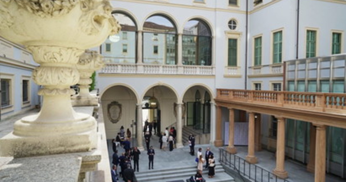Intesa Sanpaolo, foto e sostenibilità nella Galleria d Intesa Sanpaolo, foto e sostenibilità nella Galleria d