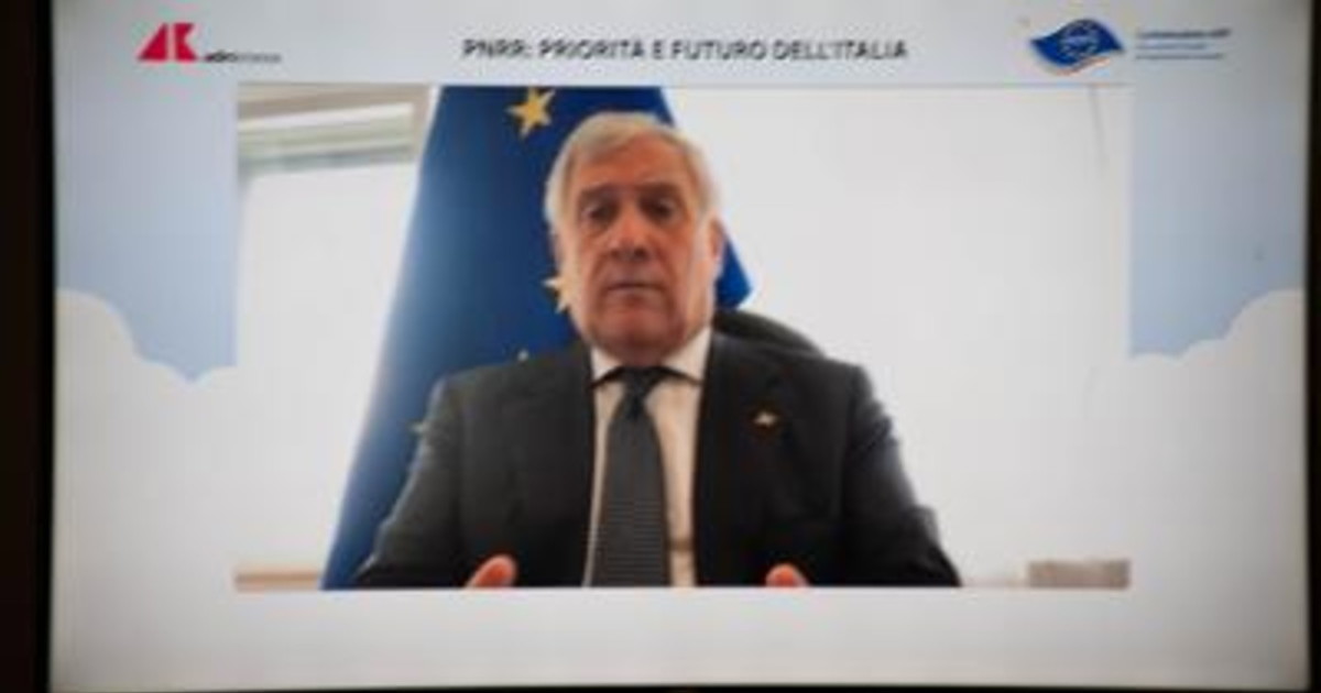 Pnrr, Tajani: "Serve un nuovo Recovery per affrontare nuove emergenze" Pnrr, Tajani: "Serve un nuovo Recovery per affrontare nuove emergenze"