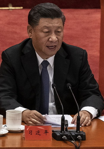 Xi Jinping lo sta facendo nel silenzio più totale: soldi nelle tasche di Putin, così la Cina frega l'Occidente