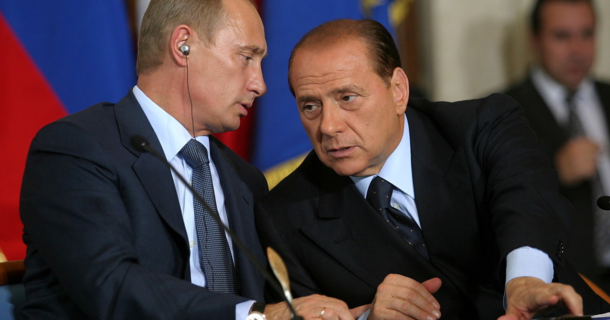 Berlusconi parla e si scatena la bomba di fango di "Repubblica": l Berlusconi parla e si scatena la bomba di fango di "Repubblica": l